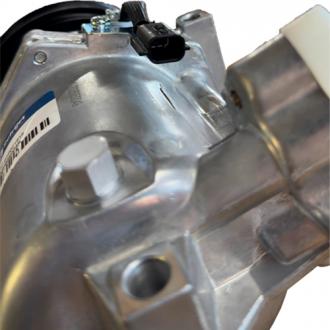 Compressores COMPRESSOR RENAULT FLUENCE 2.0 - 12 VOLTS POLIA 6PK 120MM OEM: 926009541R Imagem 5